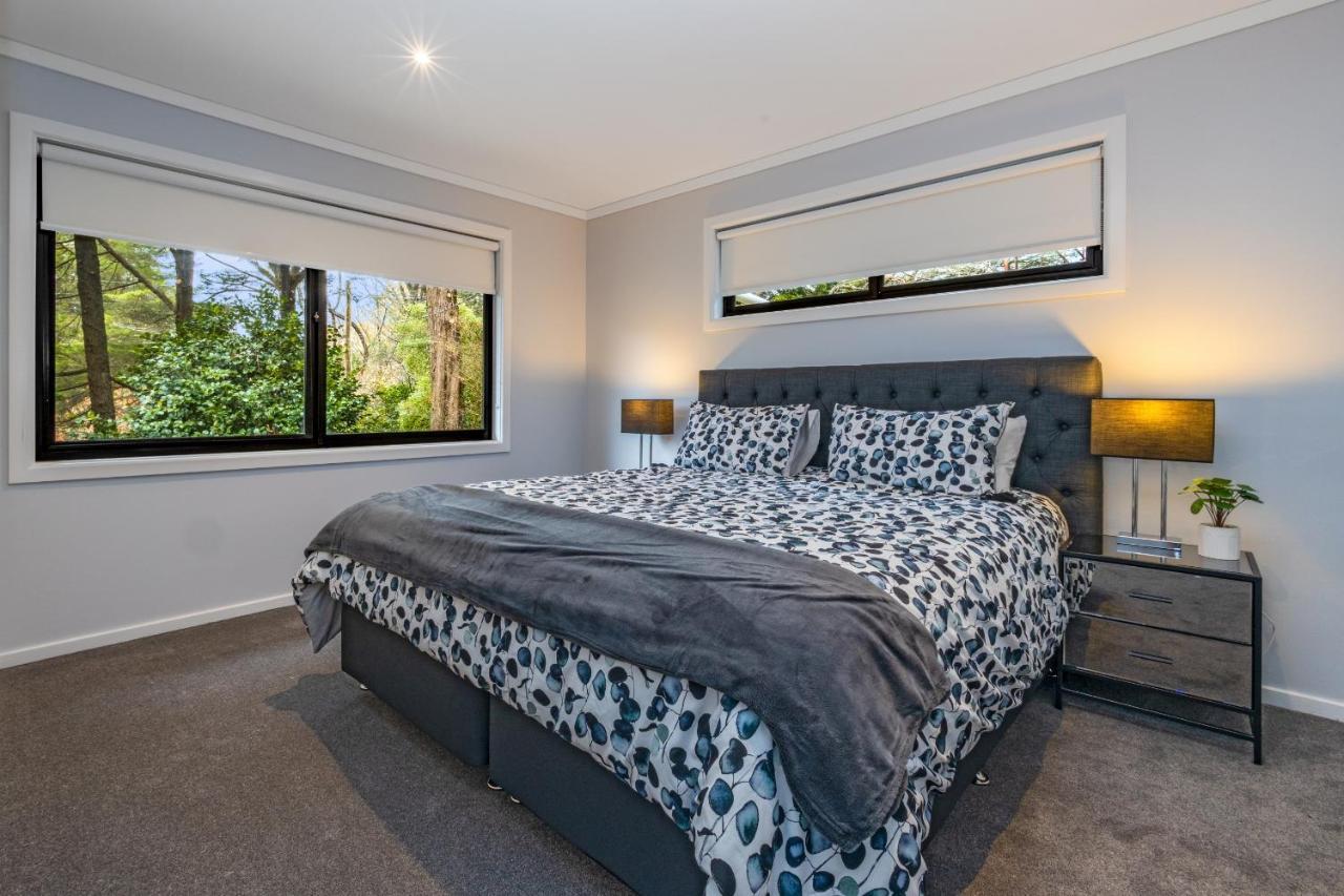 Leura Pines Villa Bagian luar foto