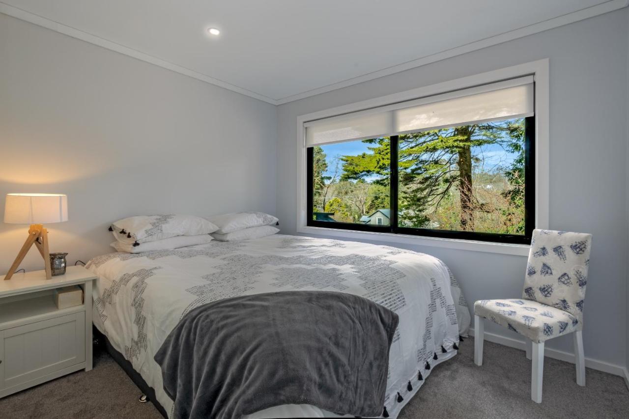 Leura Pines Villa Bagian luar foto